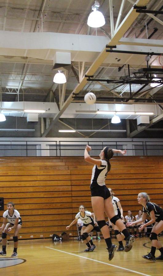 Volleyball Defeats Middleton In Three Sets