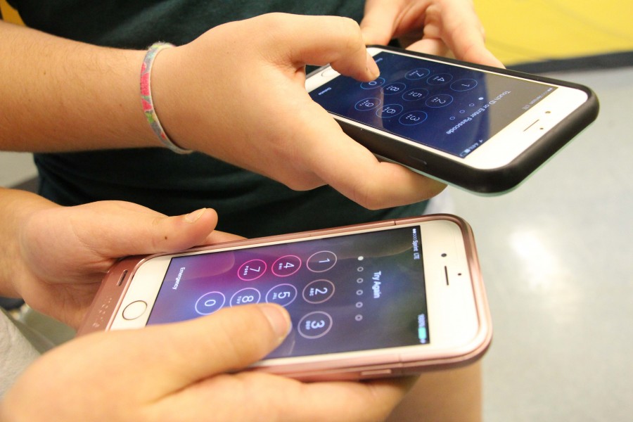 Apples Chief Declines FBI Request for iOS 7 Hack