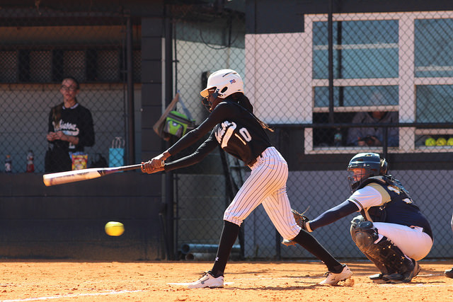Alexis Smith (19) hit two homers in Robinsons 5-4 loss to River Ridge.