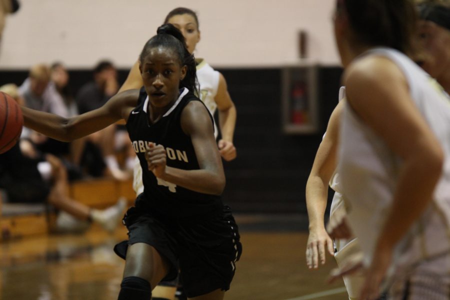 Kailah Henderson (19) led the game in scoring with 19.