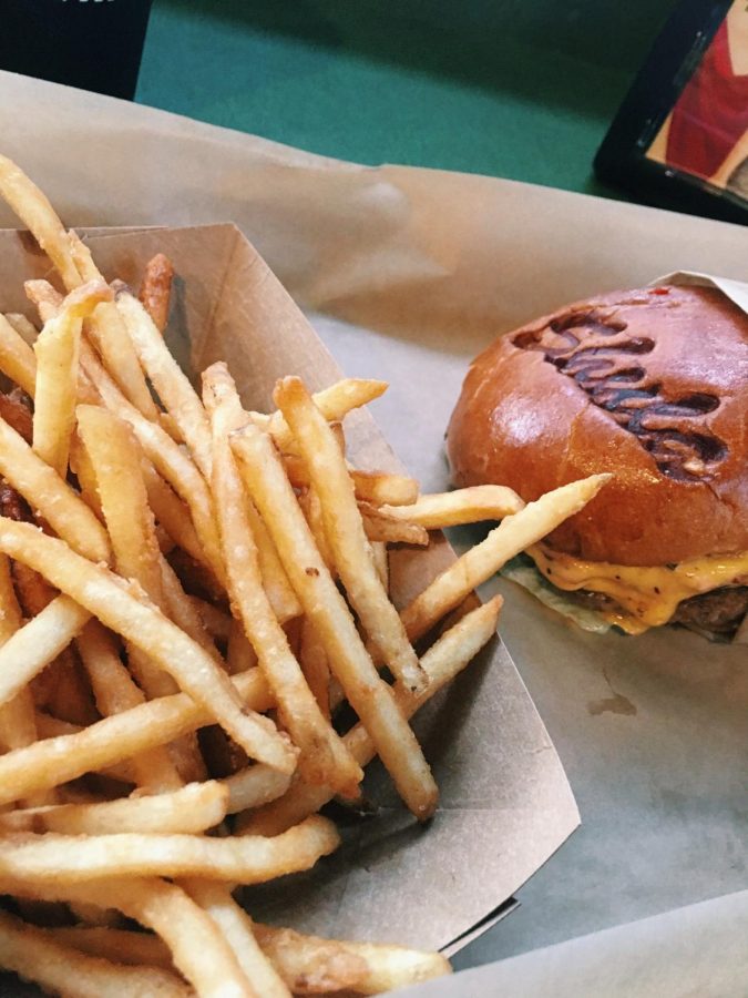 Shulas classic burger was a pleasant experience for staffer Nathalie Monroy.