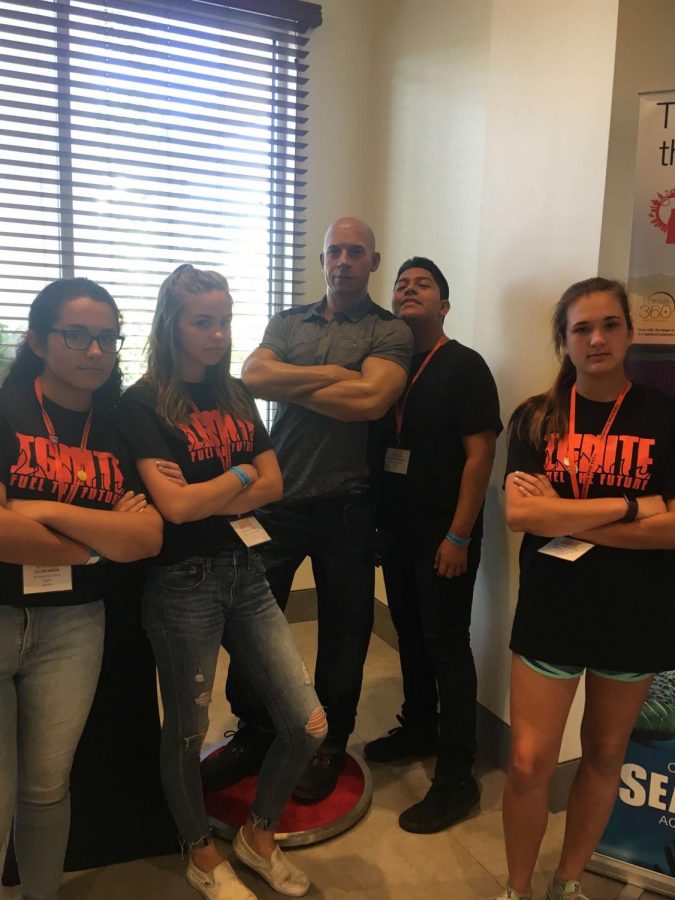 Martin poses for a picture with Vin Diesel at FSPA (2017) with fellow newspaper members Athena Crews (18), Mariano Hernandez (18) and Macy McClintock (19).