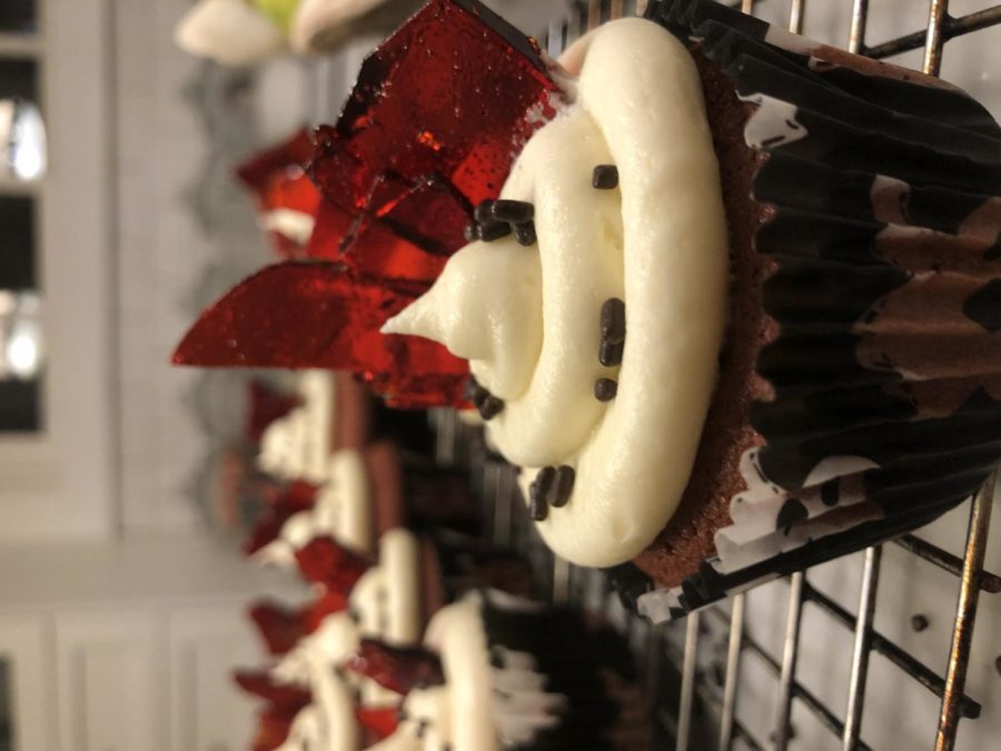 MidKnight Snacks: Bloody Good Cupcakes