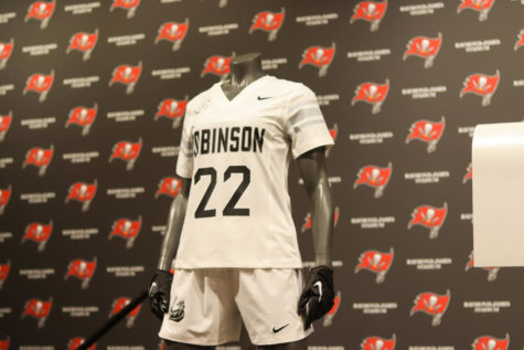 The 2022-23 Robinson girls flag football uniform from Nike, which now sports the Nike Elite status. 