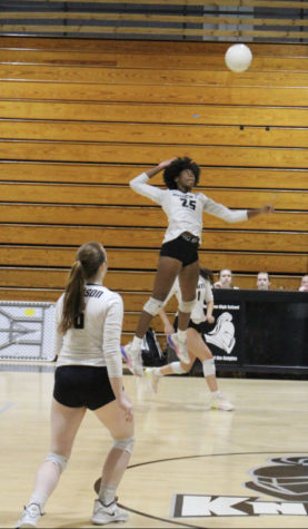 Katejion Robinson (23) goes in for a kill at the Robinson vs. Gaither game. 