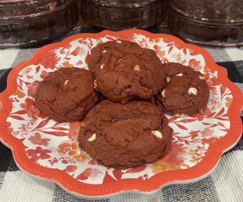 MidKnight Snacks: Red Velvet White Chocolate Chip Cookies