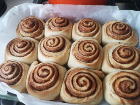 Fluffy, soft and delicious homemade cinnamon rolls.